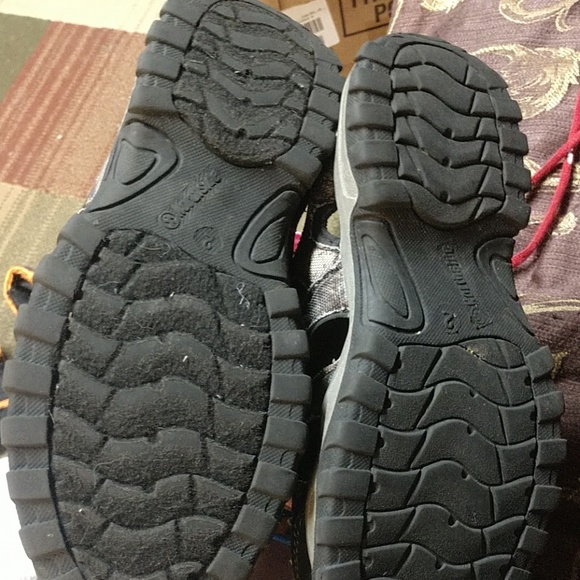 Sandals - Picture 2 of 3